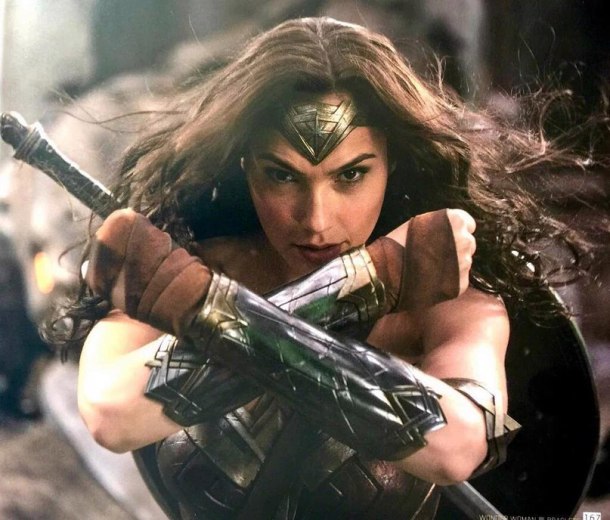 Wonder_Woman_Bracelet_Promo_Shot